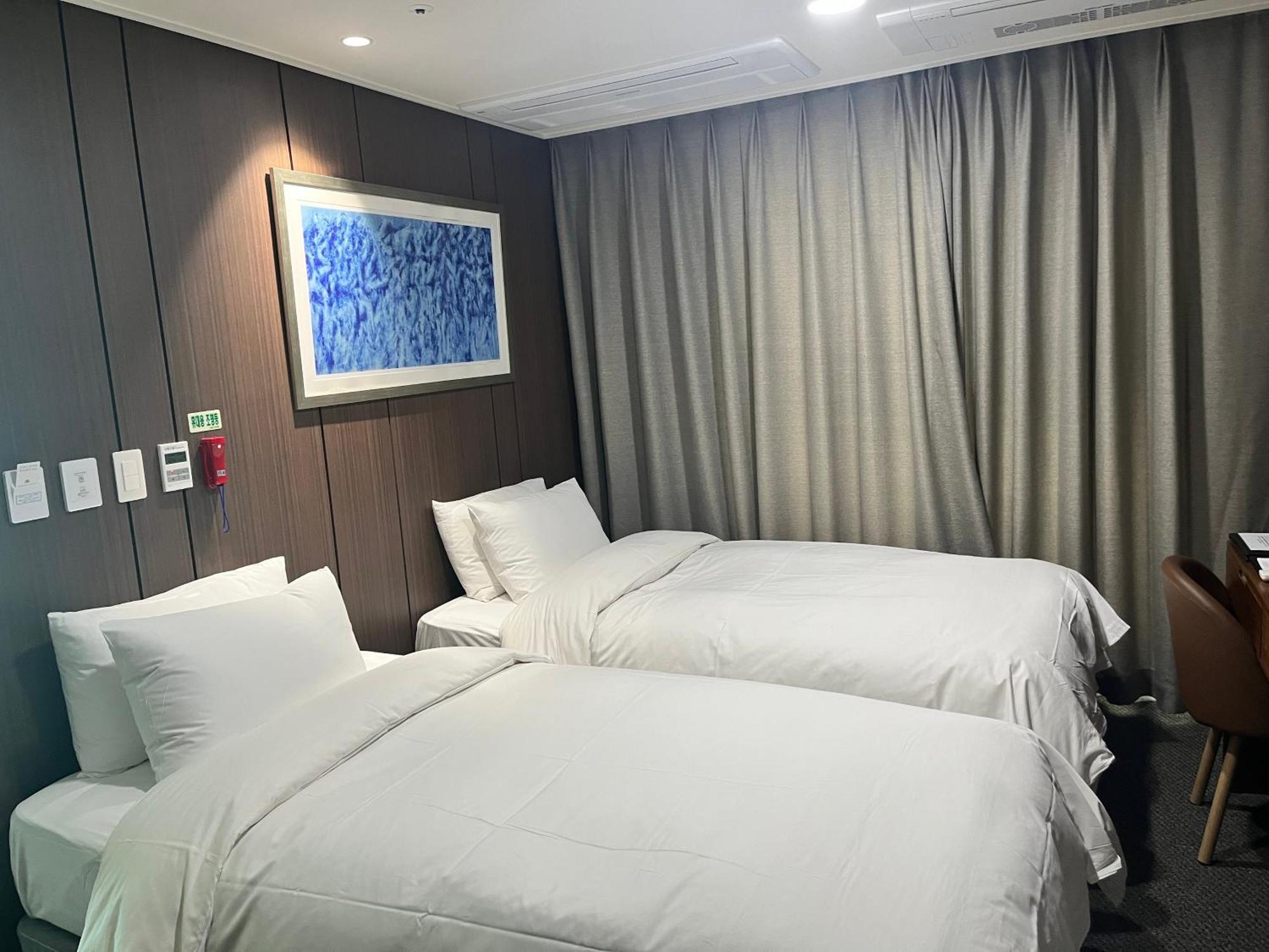 Raonstay In Perla Hotel Csindzsu Kültér fotó
