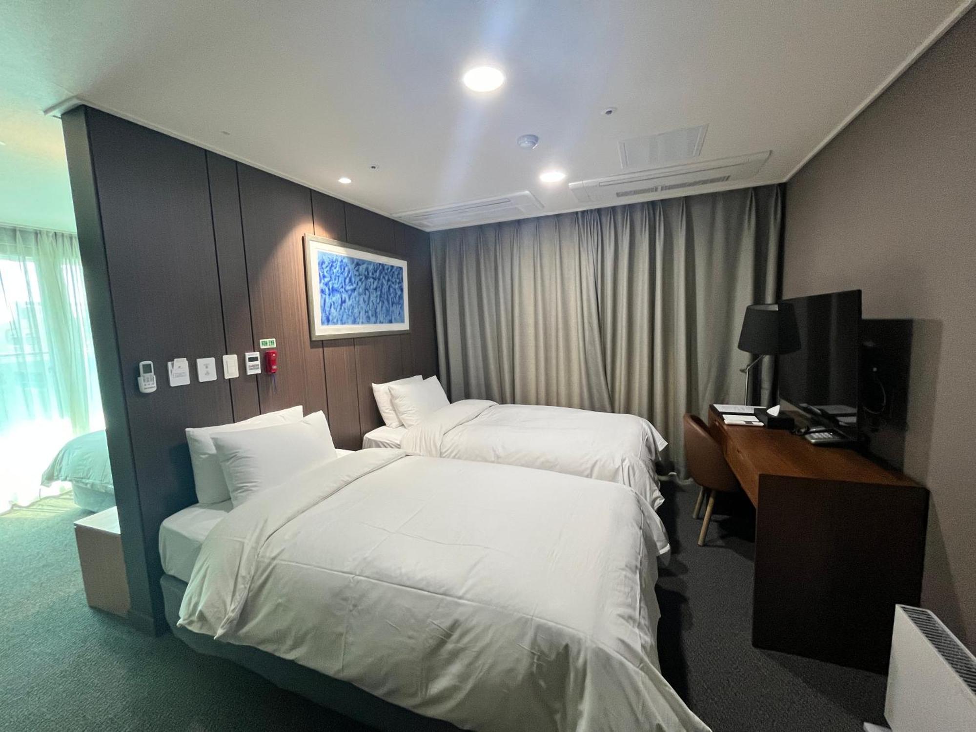 Raonstay In Perla Hotel Csindzsu Kültér fotó